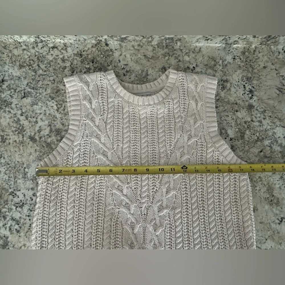 Rachel Zoe Cable Knit Sweater Vest Size S - Picture 9 of 10